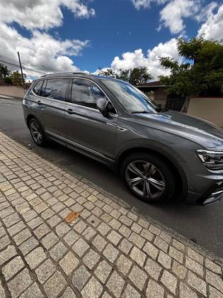 VOLKSWAGEN TIGUAN 2.0 350 TSI GASOLINA ALLSPACE R-LINE 4MOTION DSG